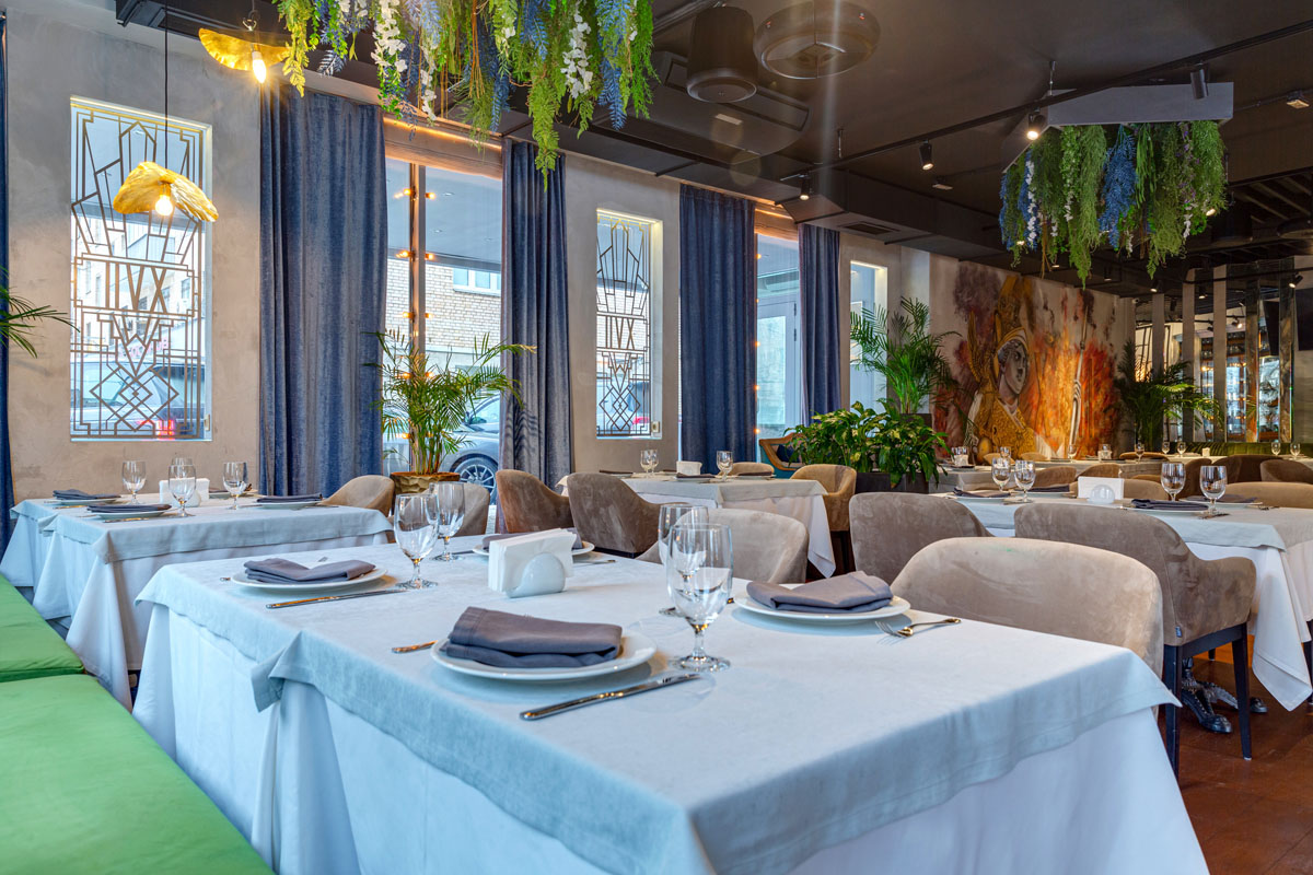 Зал 1 — Ресторан и бар Семнадцать XVII