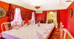 Красный зал — интерьер зала