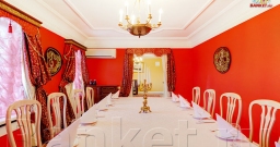 Красный зал — подробнее о зале