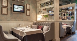 Итальянский малый зал — интерьер зала