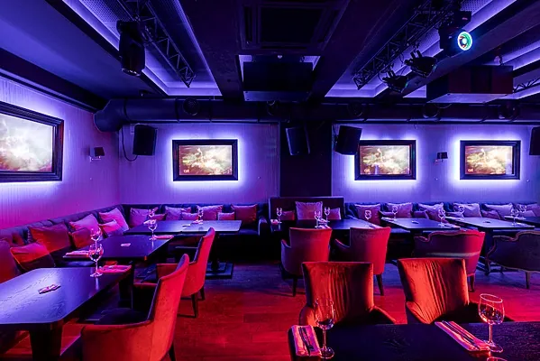 Soloway karaoke club & night bar / Соловей, Основной зал — фото