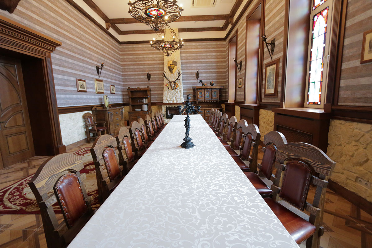 Охотничий зал — Ресторанный комплекс Урожай