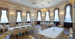 Хрустальный зал — интерьер зала