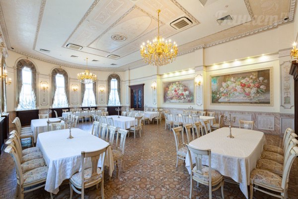 Летняя терраса — интерьер зала