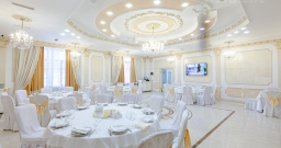 Зал Соколиный Дворик