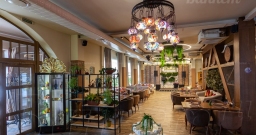 Основной зал — интерьер зала