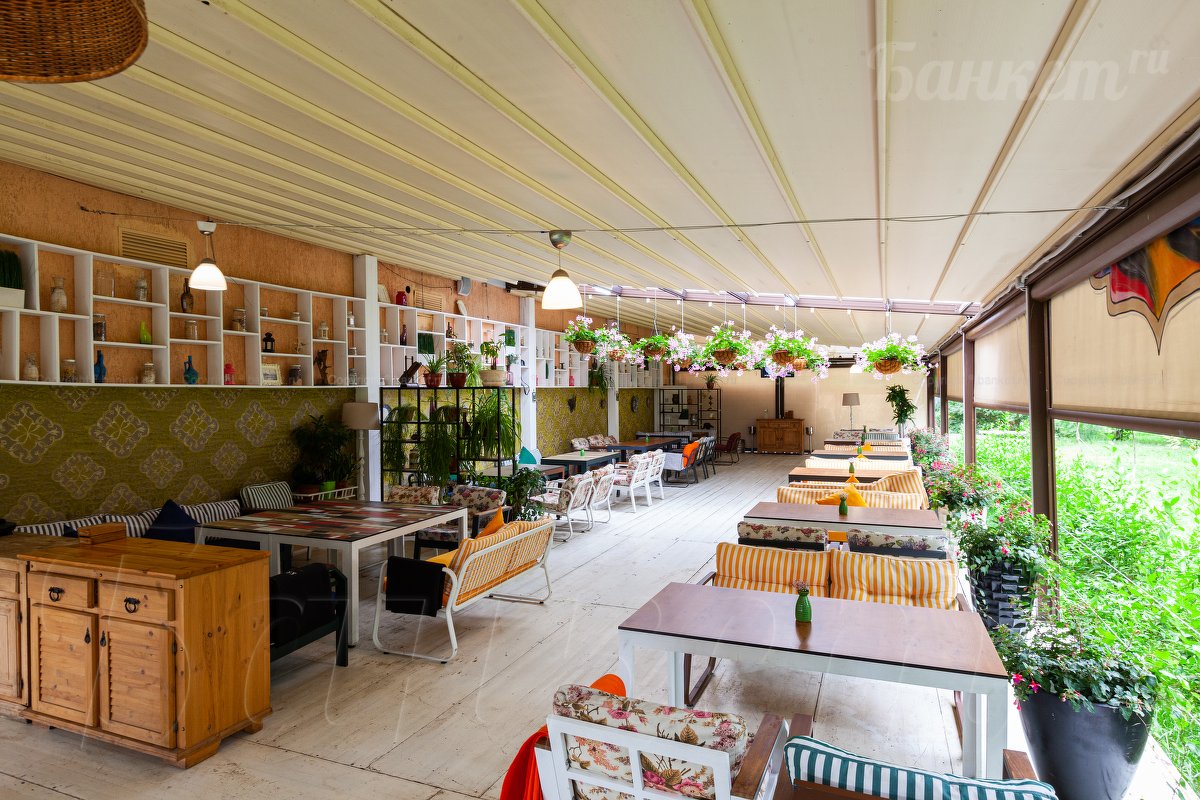 Веранда — Ресторан Чайхана Дюшес