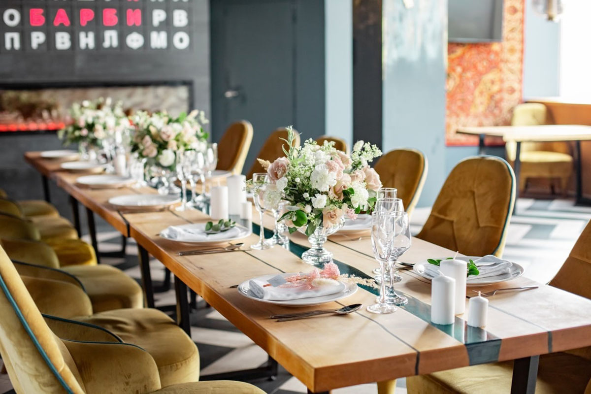 Основной зал — Руки Вверх! Бар!