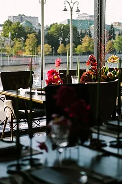 Основной зал — Harvey&Monica, Москва