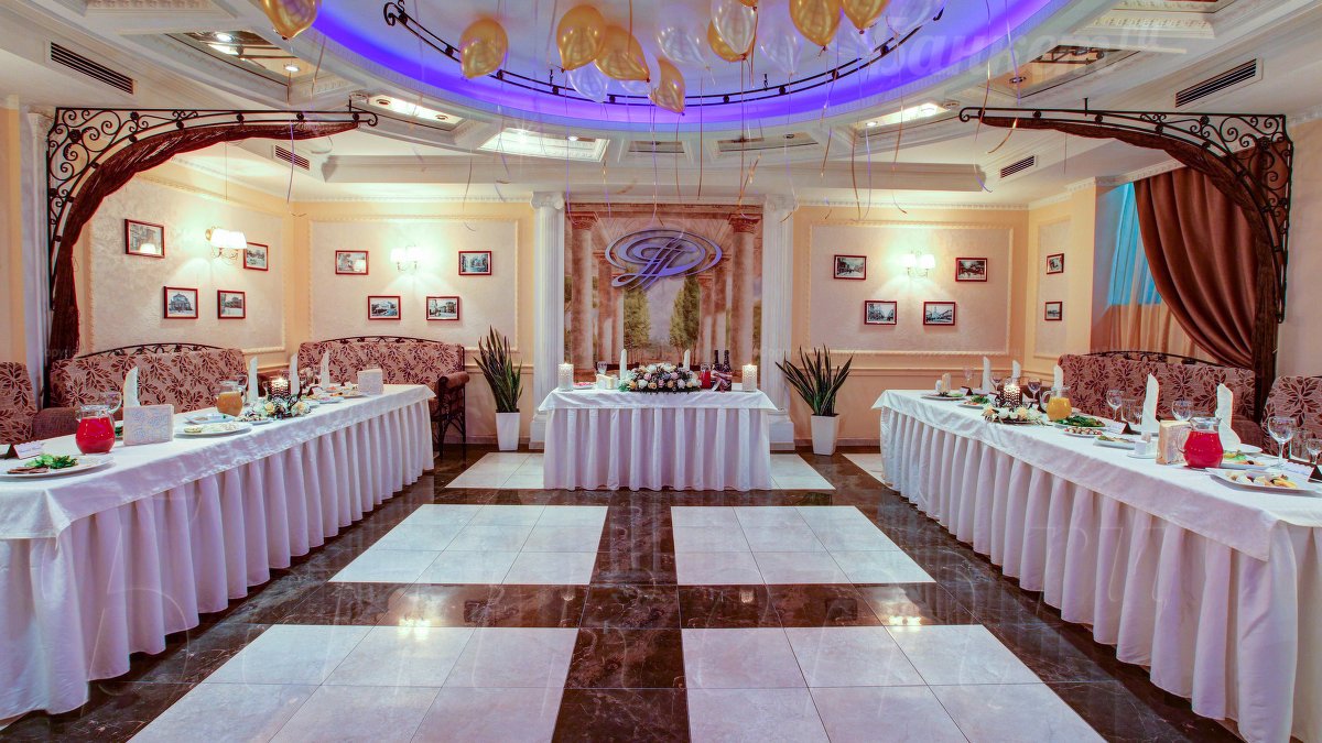 Основной зал — Ресторан Добрые традиции