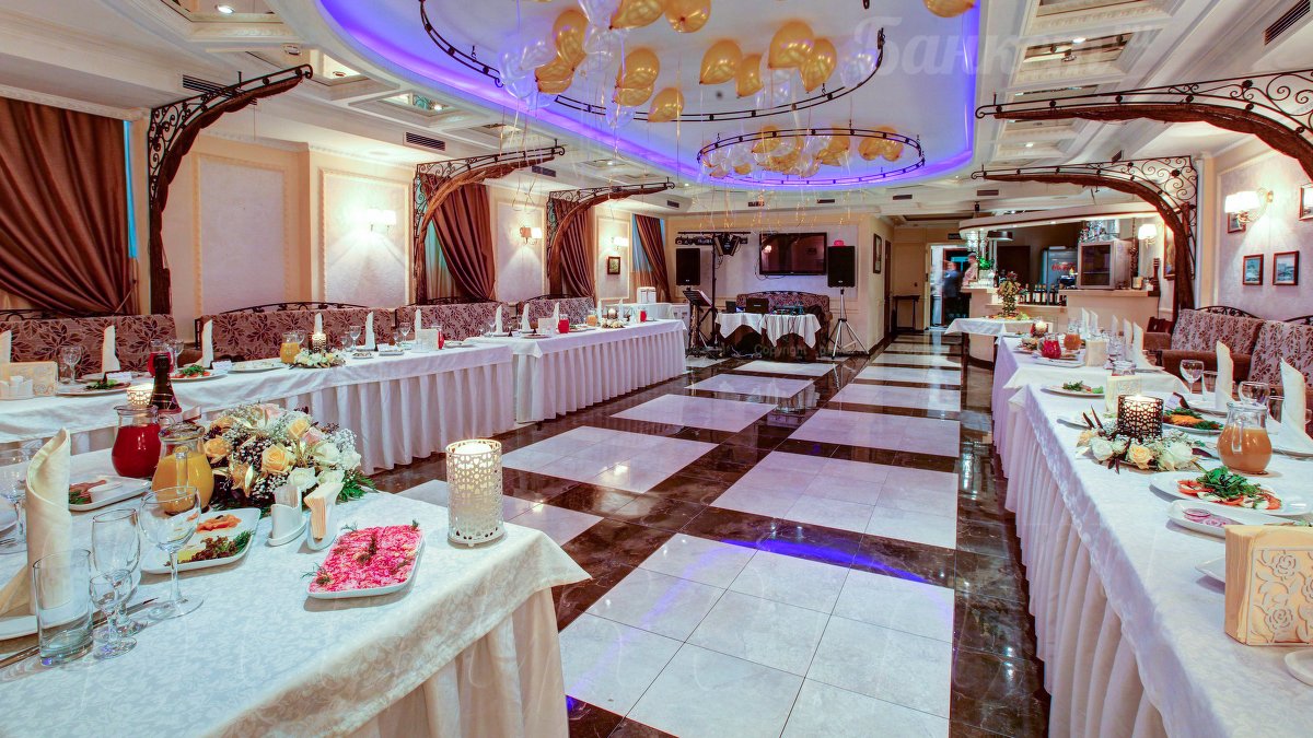 Основной зал — Ресторан Добрые традиции