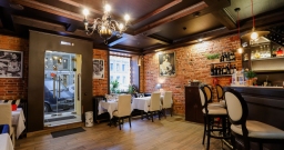 1-й зал с окнами