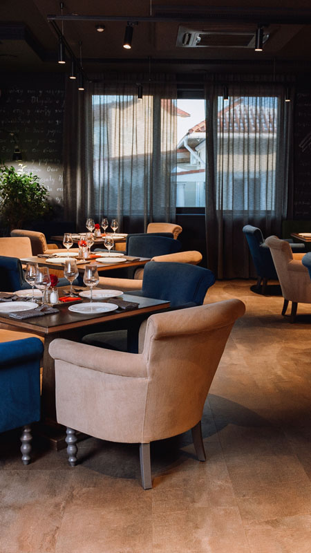 Зал ресторана — фото 27