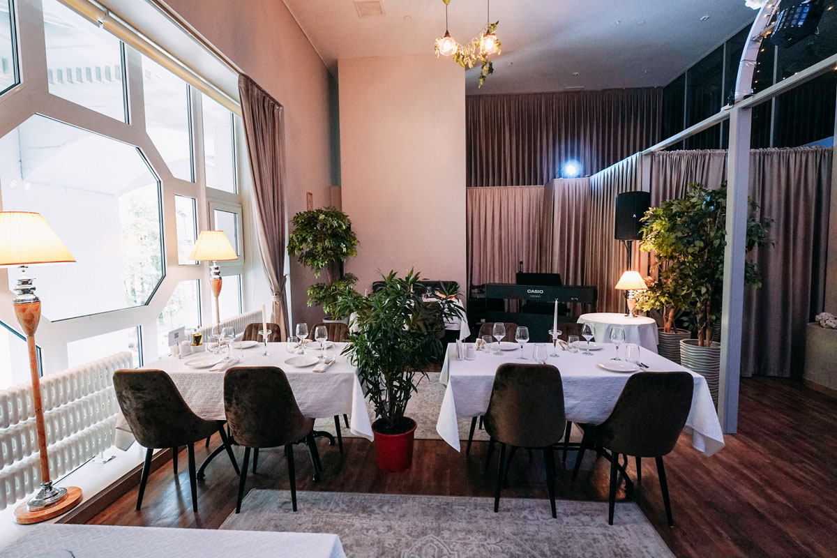 Основной зал — банкетный зал Novelty, фото