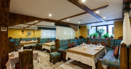 Большой зал Большой зал — интерьер зала