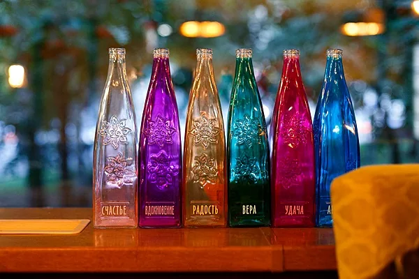 Garden Kitchen Bistro, Основной зал — фото