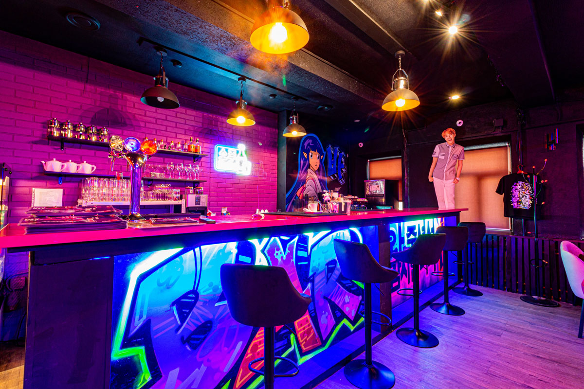 Зал — Tokpokki / Токпокки