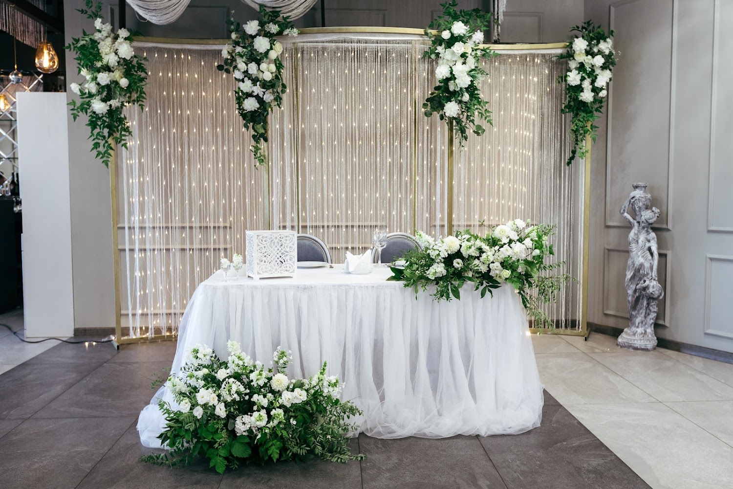 Основной зал — Ресторан Янс