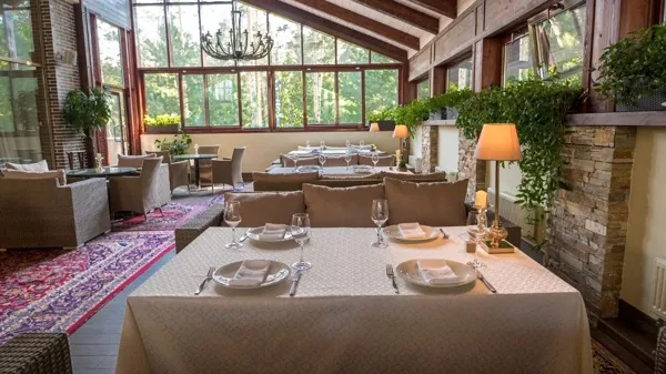 Онегин Дача Онегин Дача — интерьер зала