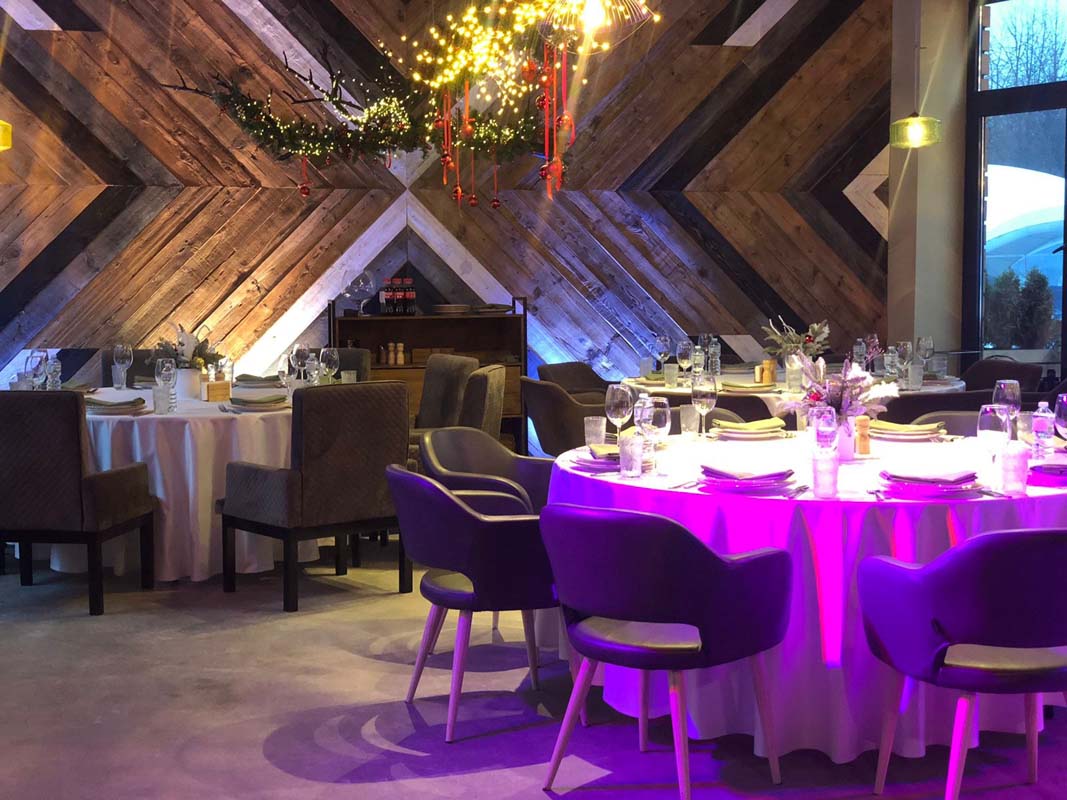 Основной зал ресторана — фото 17