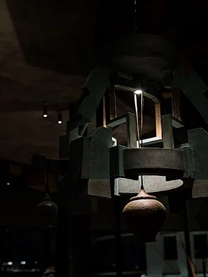 IKURA izakaya nikkei, Общий зал — фото