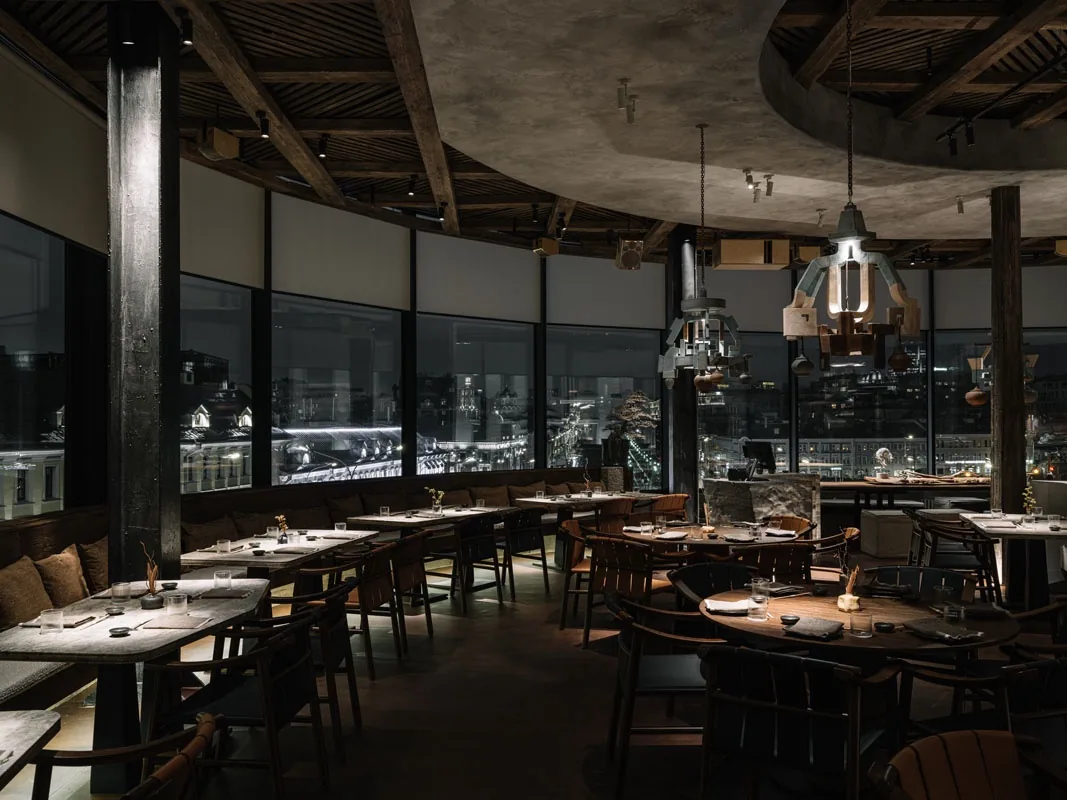 IKURA izakaya nikkei — Общий зал, фото банкетного зала