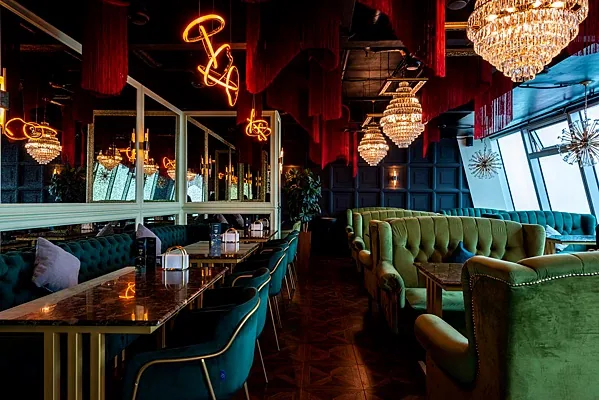 Основной зал — Высота 57 Lounge, Москва