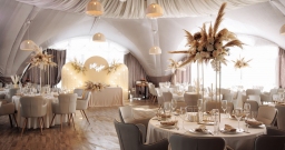 Банкетный зал на озере — фото 4