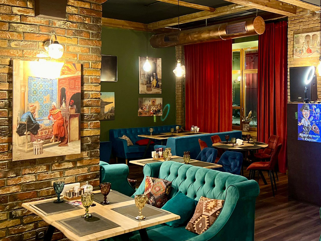 Основной зал — Ресторан Падишах