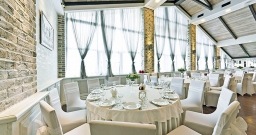 Основной зал