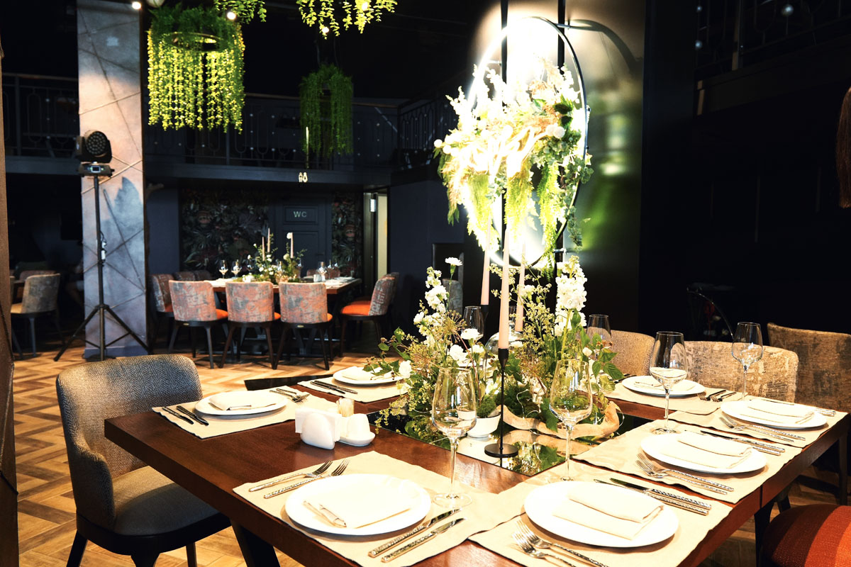 Лаунж — Ресторан Вартазия