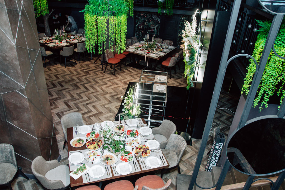 Лаунж — Ресторан Вартазия