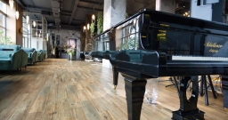 Основной зал