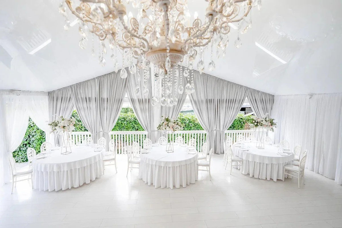 Загородный комплекс Green Hall Ufa — Шатер У Озера, фото банкетного зала