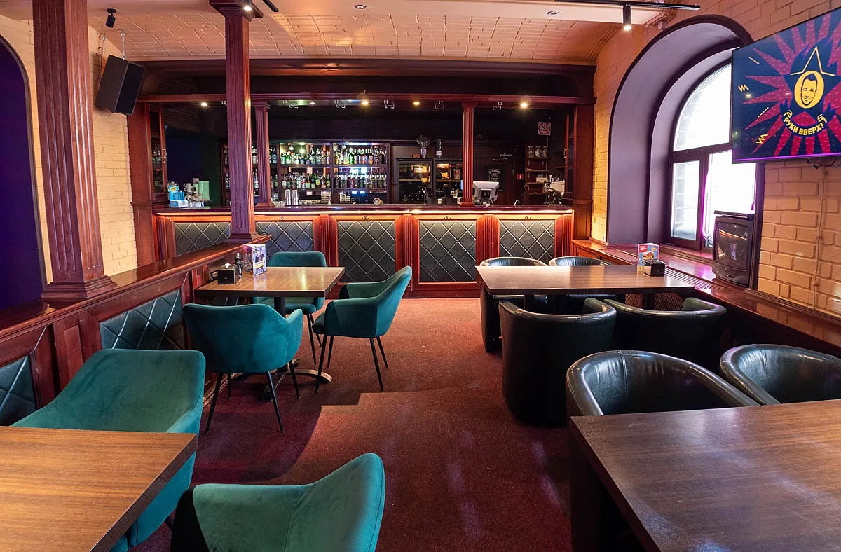 Основной зал — банкетный зал Руки ВВерх! Бар / Ruki VVerh! Bar, фото