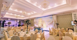 Основной зал