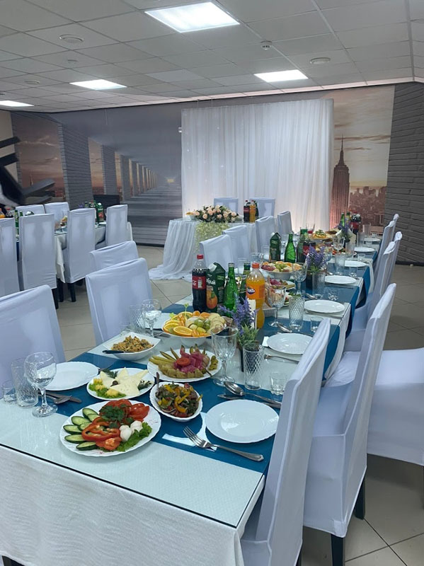 Гости — Банкетный зал, фото банкетного зала