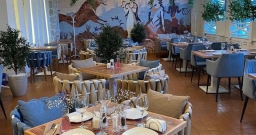 Основной зал