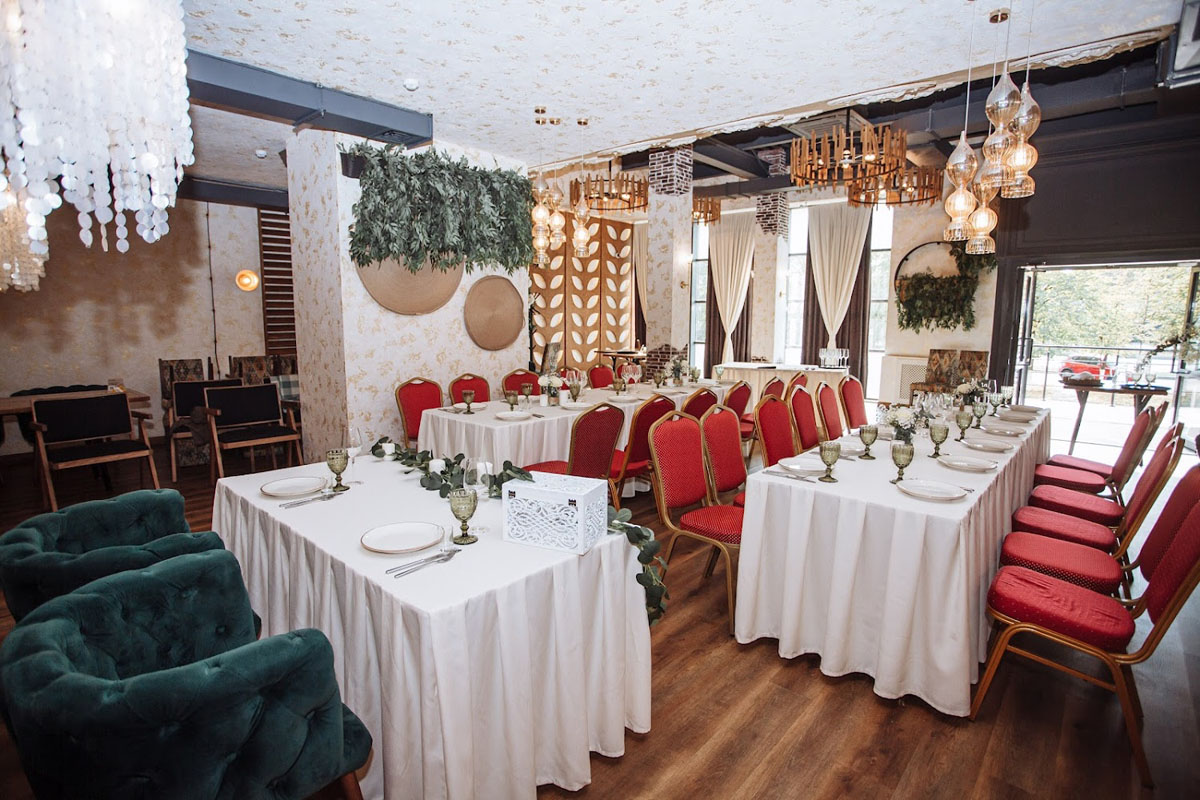 Большой зал — банкетный зал Грузинские Истории, фото