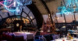 Дальняя часть зала