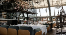 Дальняя часть зала