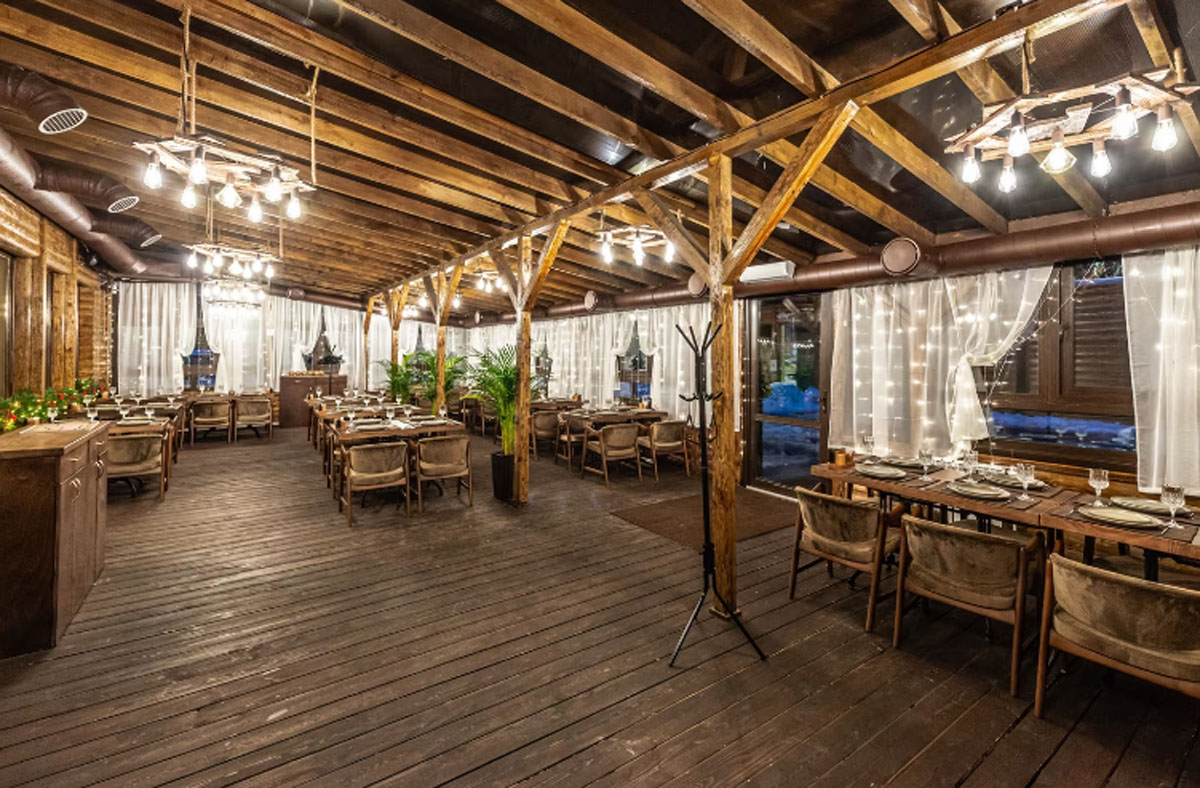 Основной зал — Smoky steak