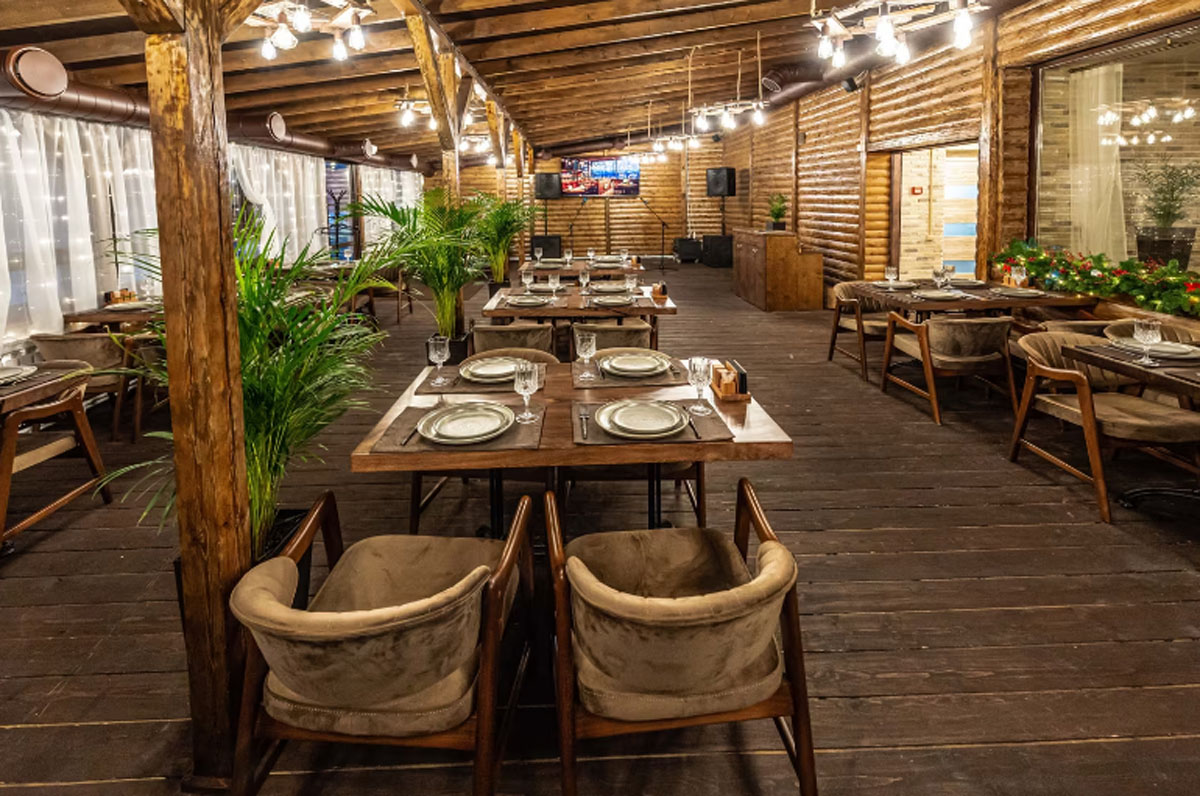 Основной зал — Smoky steak