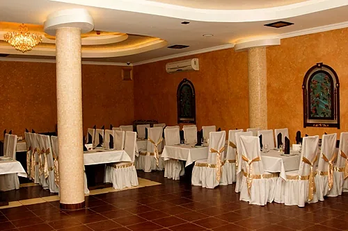 Основной зал — Ресторан Аладдин