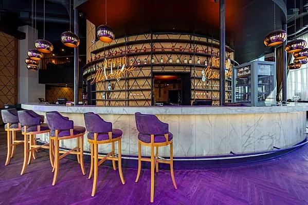 Основной зал — Руки ВВерх! Бар / Ruki VVerh! Bar, Одинцово