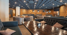 Балкон, 2-й этаж — подробнее о зале