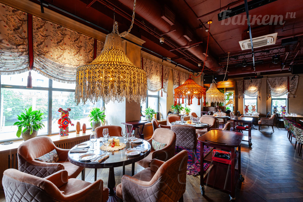 Чичилаки грузинский ресторан — 2-й этаж, фото банкетного зала