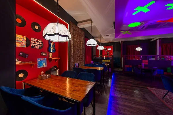 Руки ВВерх! Бар / Ruki VVerh! Bar, Караоке зал — фото