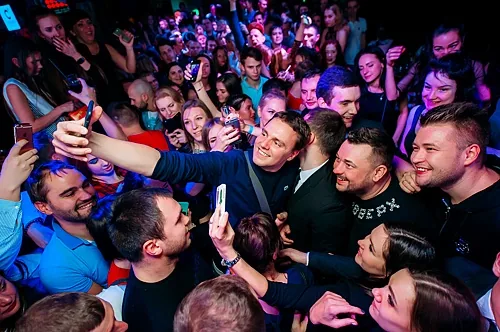 Танцевальный зал — Руки ВВерх! Бар / Ruki VVerh! Bar, Пермь