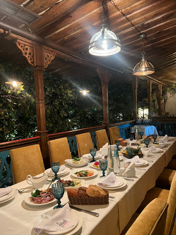 Балкон — Банкетный зал ресторана Духанъ